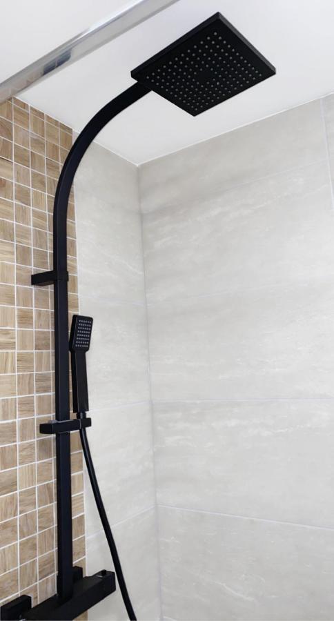 L'AppartE Black Superbe Appartement Pop ! Besançon Zewnętrze zdjęcie
